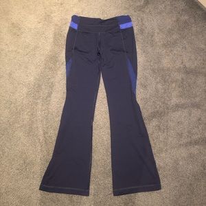 blue lululemon yoga pants